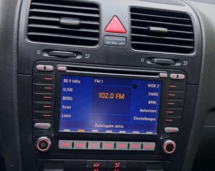 Сірий Фольксваген Гольф, об'ємом двигуна 1.6 л та пробігом 212 тис. км за 5880 $, фото 7 на Automoto.ua