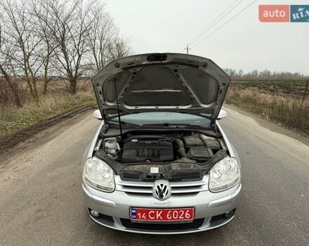 Серый Фольксваген Гольф, объемом двигателя 1.6 л и пробегом 217 тыс. км за 5200 $, фото 3 на Automoto.ua