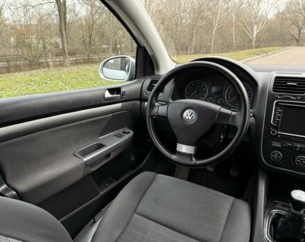 Серый Фольксваген Гольф, объемом двигателя 1.6 л и пробегом 169 тыс. км за 6200 $, фото 13 на Automoto.ua