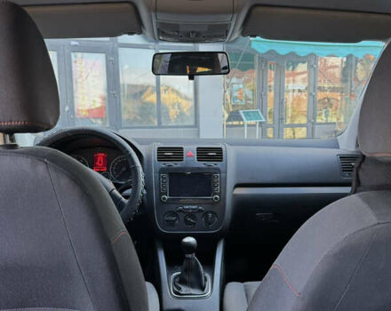 Серый Фольксваген Гольф, объемом двигателя 1.6 л и пробегом 232 тыс. км за 5900 $, фото 3 на Automoto.ua