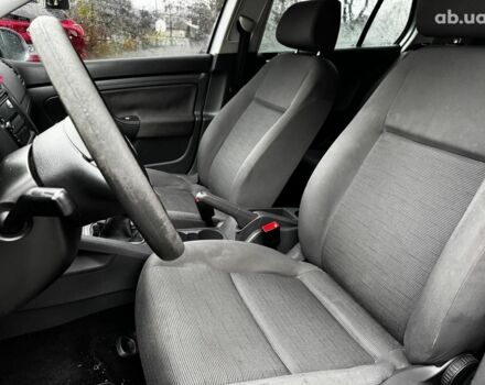 Сірий Фольксваген Гольф, об'ємом двигуна 1.4 л та пробігом 288 тис. км за 4490 $, фото 27 на Automoto.ua