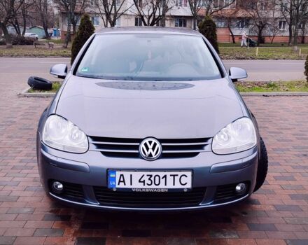 Серый Фольксваген Гольф, объемом двигателя 1.6 л и пробегом 227 тыс. км за 5850 $, фото 1 на Automoto.ua