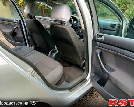 Серый Фольксваген Гольф, объемом двигателя 1.6 л и пробегом 325 тыс. км за 6500 $, фото 7 на Automoto.ua