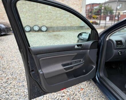 Серый Фольксваген Гольф, объемом двигателя 1.4 л и пробегом 210 тыс. км за 5799 $, фото 9 на Automoto.ua