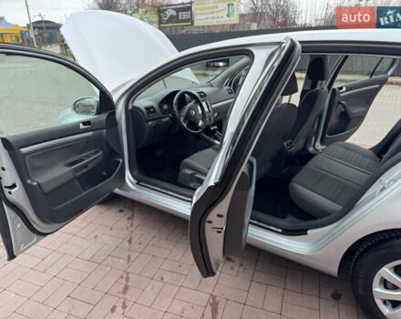 Сірий Фольксваген Гольф, об'ємом двигуна 1.6 л та пробігом 179 тис. км за 6899 $, фото 16 на Automoto.ua