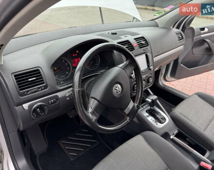 Сірий Фольксваген Гольф, об'ємом двигуна 1.6 л та пробігом 179 тис. км за 6899 $, фото 15 на Automoto.ua