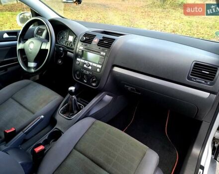 Серый Фольксваген Гольф, объемом двигателя 1.4 л и пробегом 235 тыс. км за 4699 $, фото 17 на Automoto.ua