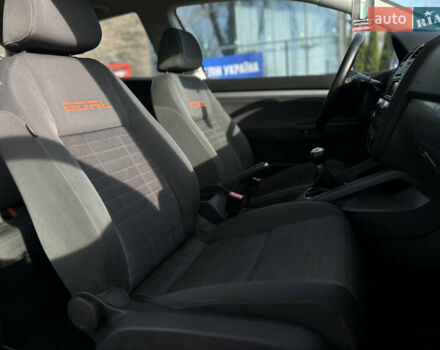 Серый Фольксваген Гольф, объемом двигателя 1.6 л и пробегом 235 тыс. км за 5100 $, фото 34 на Automoto.ua