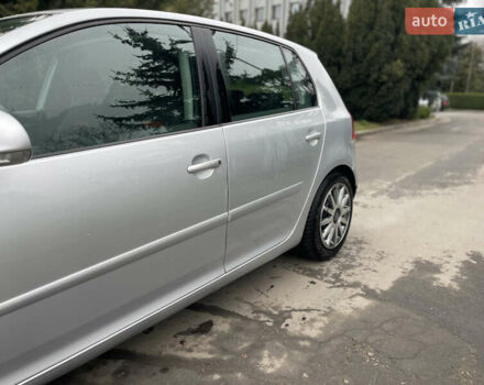 Серый Фольксваген Гольф, объемом двигателя 1.6 л и пробегом 216 тыс. км за 5750 $, фото 6 на Automoto.ua