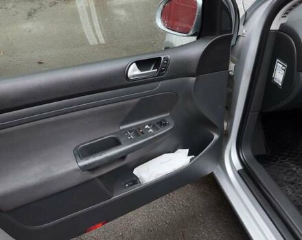 Сірий Фольксваген Гольф, об'ємом двигуна 1.6 л та пробігом 246 тис. км за 6400 $, фото 10 на Automoto.ua