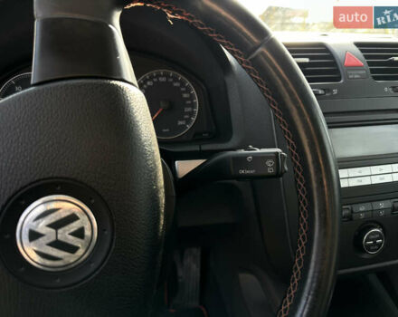 Серый Фольксваген Гольф, объемом двигателя 1.6 л и пробегом 235 тыс. км за 5100 $, фото 28 на Automoto.ua