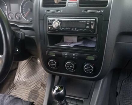 Сірий Фольксваген Гольф, об'ємом двигуна 1.6 л та пробігом 243 тис. км за 4500 $, фото 9 на Automoto.ua