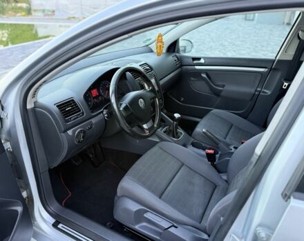 Серый Фольксваген Гольф, объемом двигателя 1.4 л и пробегом 175 тыс. км за 5700 $, фото 16 на Automoto.ua