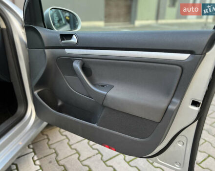 Сірий Фольксваген Гольф, об'ємом двигуна 1.4 л та пробігом 185 тис. км за 6450 $, фото 102 на Automoto.ua