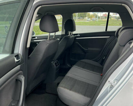 Серый Фольксваген Гольф, объемом двигателя 1.4 л и пробегом 229 тыс. км за 4600 $, фото 16 на Automoto.ua