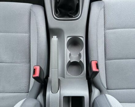 Серый Фольксваген Гольф, объемом двигателя 1.4 л и пробегом 233 тыс. км за 6750 $, фото 33 на Automoto.ua