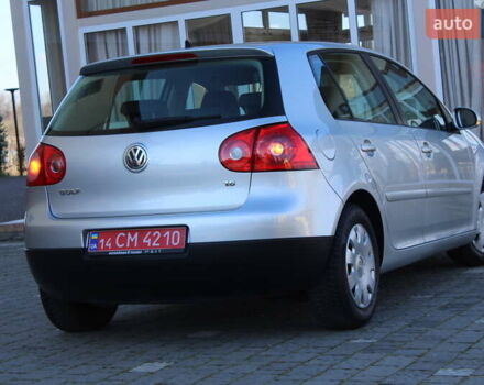 Серый Фольксваген Гольф, объемом двигателя 1.6 л и пробегом 195 тыс. км за 5990 $, фото 19 на Automoto.ua