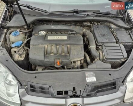 Сірий Фольксваген Гольф, об'ємом двигуна 1.6 л та пробігом 255 тис. км за 5600 $, фото 16 на Automoto.ua