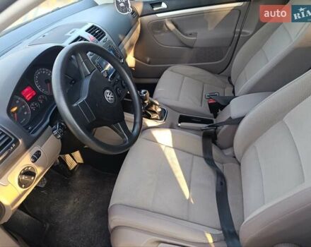 Сірий Фольксваген Гольф, об'ємом двигуна 1.4 л та пробігом 230 тис. км за 5700 $, фото 5 на Automoto.ua