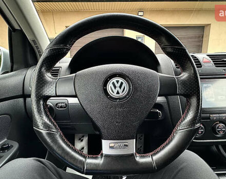 Серый Фольксваген Гольф, объемом двигателя 1.6 л и пробегом 178 тыс. км за 6556 $, фото 57 на Automoto.ua