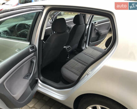 Сірий Фольксваген Гольф, об'ємом двигуна 1.6 л та пробігом 256 тис. км за 5999 $, фото 10 на Automoto.ua