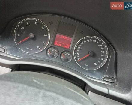 Сірий Фольксваген Гольф, об'ємом двигуна 1.6 л та пробігом 255 тис. км за 5600 $, фото 15 на Automoto.ua