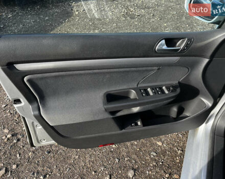 Сірий Фольксваген Гольф, об'ємом двигуна 1.4 л та пробігом 184 тис. км за 4899 $, фото 10 на Automoto.ua