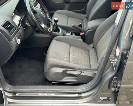 Серый Фольксваген Гольф, объемом двигателя 1.4 л и пробегом 169 тыс. км за 5700 $, фото 40 на Automoto.ua