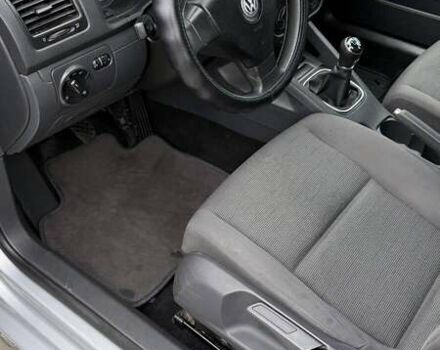 Серый Фольксваген Гольф, объемом двигателя 1.9 л и пробегом 218 тыс. км за 5499 $, фото 2 на Automoto.ua