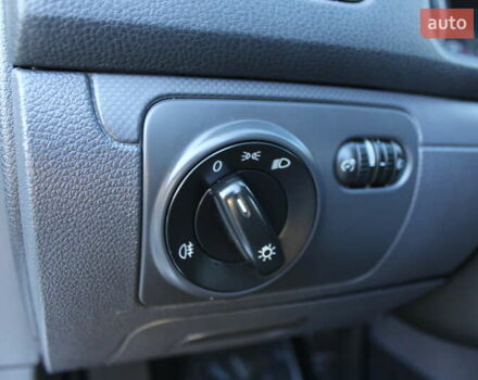 Серый Фольксваген Гольф, объемом двигателя 1.6 л и пробегом 195 тыс. км за 5990 $, фото 47 на Automoto.ua