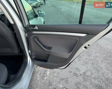 Сірий Фольксваген Гольф, об'ємом двигуна 1.6 л та пробігом 184 тис. км за 8499 $, фото 77 на Automoto.ua