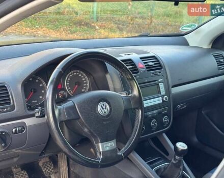 Серый Фольксваген Гольф, объемом двигателя 1.6 л и пробегом 211 тыс. км за 6299 $, фото 22 на Automoto.ua
