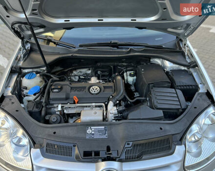 Сірий Фольксваген Гольф, об'ємом двигуна 1.4 л та пробігом 185 тис. км за 6450 $, фото 64 на Automoto.ua