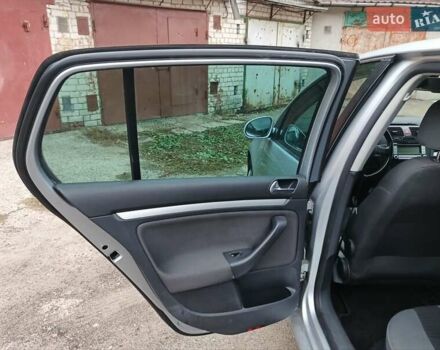 Серый Фольксваген Гольф, объемом двигателя 1.6 л и пробегом 221 тыс. км за 5800 $, фото 39 на Automoto.ua