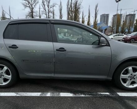 Серый Фольксваген Гольф, объемом двигателя 1.6 л и пробегом 220 тыс. км за 5800 $, фото 4 на Automoto.ua