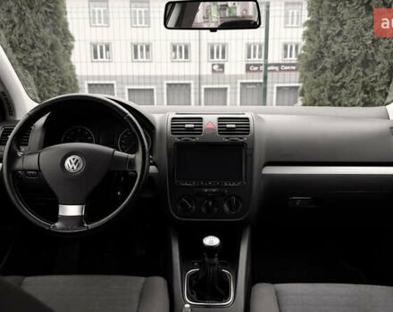 Серый Фольксваген Гольф, объемом двигателя 1.4 л и пробегом 239 тыс. км за 5150 $, фото 1 на Automoto.ua