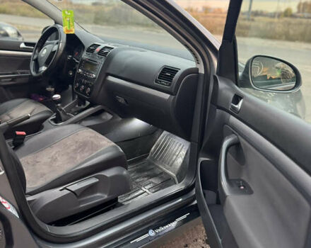 Сірий Фольксваген Гольф, об'ємом двигуна 1.39 л та пробігом 172 тис. км за 5100 $, фото 5 на Automoto.ua