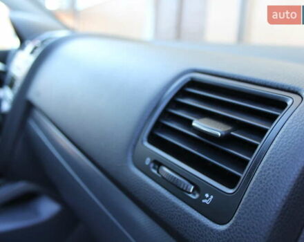 Серый Фольксваген Гольф, объемом двигателя 1.6 л и пробегом 195 тыс. км за 5890 $, фото 66 на Automoto.ua