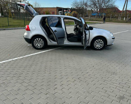 Серый Фольксваген Гольф, объемом двигателя 1.6 л и пробегом 220 тыс. км за 6350 $, фото 35 на Automoto.ua