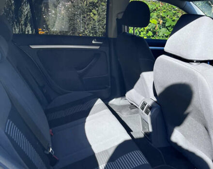 Фольксваген Гольф 2007 в Дрогобыче на Automoto.ua Серый Фольксваген Гольф, объемом двигателя 1.6 л и пробегом 234 тыс. км за 5700 $, фото 4 на Automoto.ua