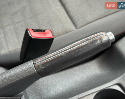 Серый Фольксваген Гольф, объемом двигателя 1.4 л и пробегом 236 тыс. км за 5500 $, фото 12 на Automoto.ua