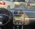 Серый Фольксваген Гольф, объемом двигателя 1.6 л и пробегом 200 тыс. км за 6500 $, фото 5 на Automoto.ua