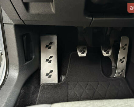 Серый Фольксваген Гольф, объемом двигателя 1.6 л и пробегом 178 тыс. км за 6556 $, фото 66 на Automoto.ua