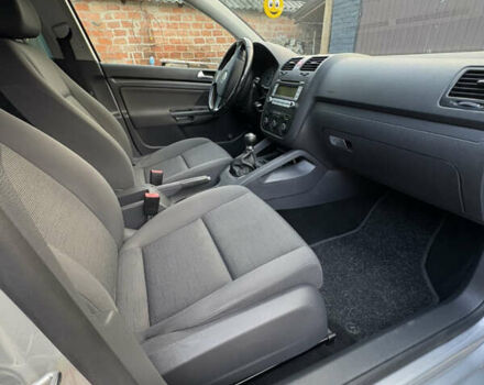 Сірий Фольксваген Гольф, об'ємом двигуна 1.6 л та пробігом 208 тис. км за 6100 $, фото 16 на Automoto.ua