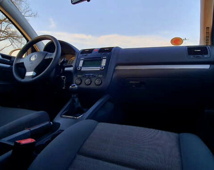 Сірий Фольксваген Гольф, об'ємом двигуна 1.6 л та пробігом 188 тис. км за 5350 $, фото 15 на Automoto.ua