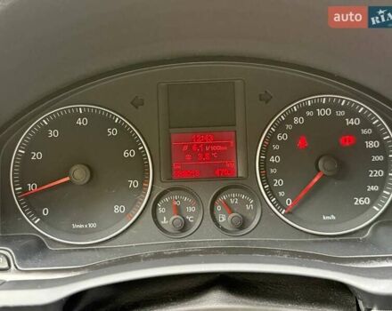 Серый Фольксваген Гольф, объемом двигателя 1.6 л и пробегом 238 тыс. км за 6300 $, фото 15 на Automoto.ua