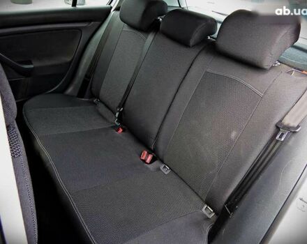 Сірий Фольксваген Гольф, об'ємом двигуна 1.6 л та пробігом 213 тис. км за 5500 $, фото 13 на Automoto.ua