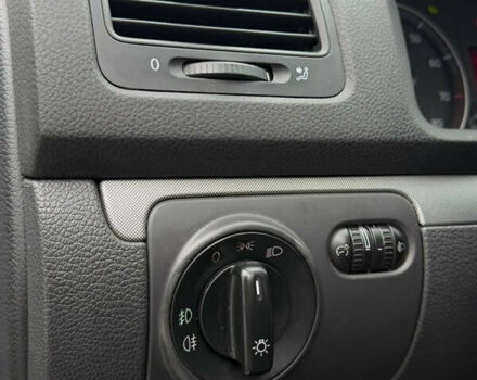 Серый Фольксваген Гольф, объемом двигателя 1.6 л и пробегом 212 тыс. км за 6450 $, фото 38 на Automoto.ua