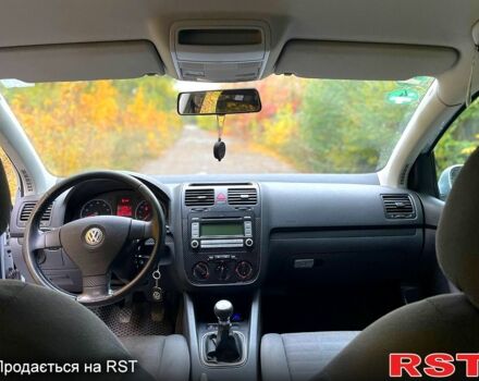 Серый Фольксваген Гольф, объемом двигателя 1.4 л и пробегом 233 тыс. км за 4999 $, фото 4 на Automoto.ua