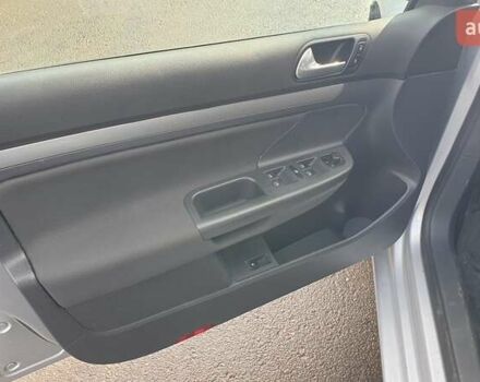 Серый Фольксваген Гольф, объемом двигателя 1.6 л и пробегом 191 тыс. км за 5750 $, фото 12 на Automoto.ua